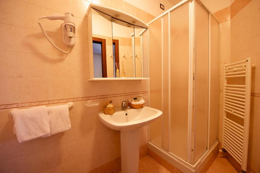 Hotel La Bussola Muggia Bilik gambar